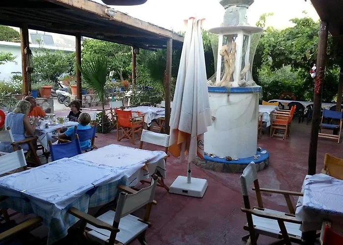 Nitsa's * Megálon Choríon