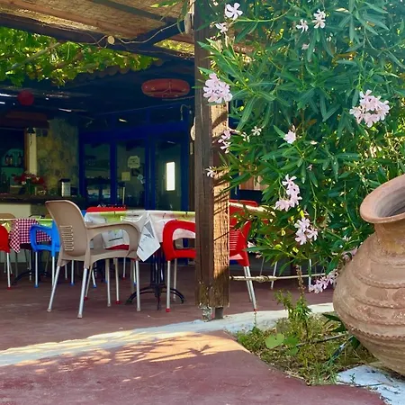 Nitsa's * Megálon Choríon